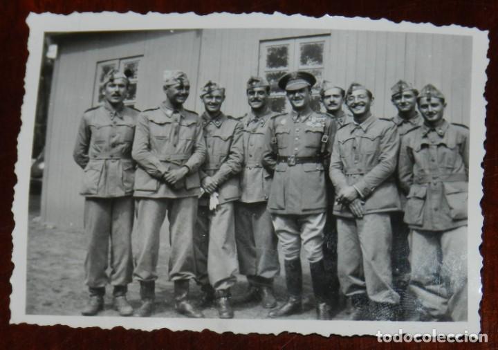Militaria: FOTOGRAFIA DE REGIMIENTO INFANTERIA, MIDE 8,5 X 6 CMS.