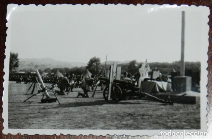 Militaria: FOTOGRAFIA DE REGIMIENTO INFANTERIA EN MISA DE CAMPA&Ntilde;A, MIDE 8,5 X 6 CMS.