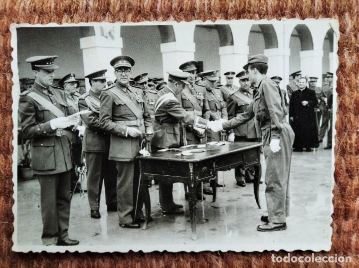 Militaria: MILITARES CONDECORADOS