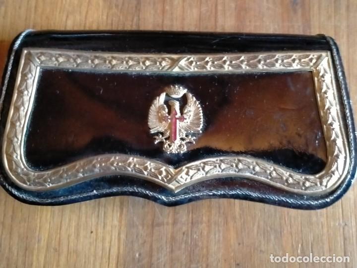 Militaria: CAJENTIN MILITAR DE GALA