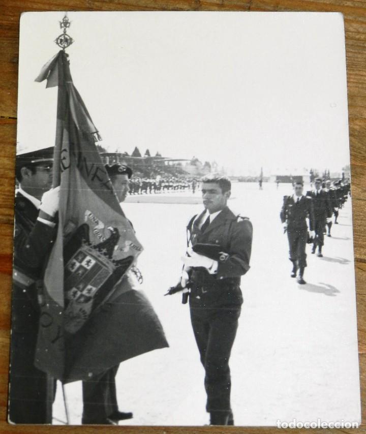 Military Antiques: FOTOGRAFIA DE JURA DE BANDERA, PARACAIDISTAS, BRIPAC, MIDE 12 X 9,2 CMS.