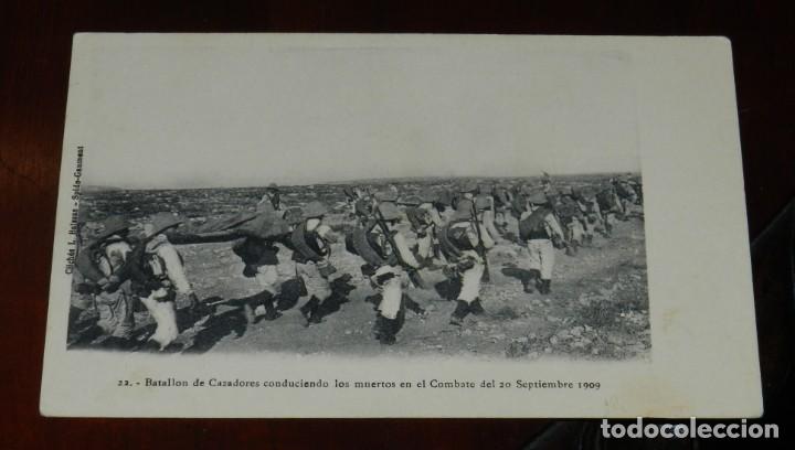 Militaria: POSTAL DEL BATALLON DE CAZADORES CONDUCIENDO LOS MUERTOS EN EL COMBATE DEL 20 DE SEPTIEMBRE DE 1909,