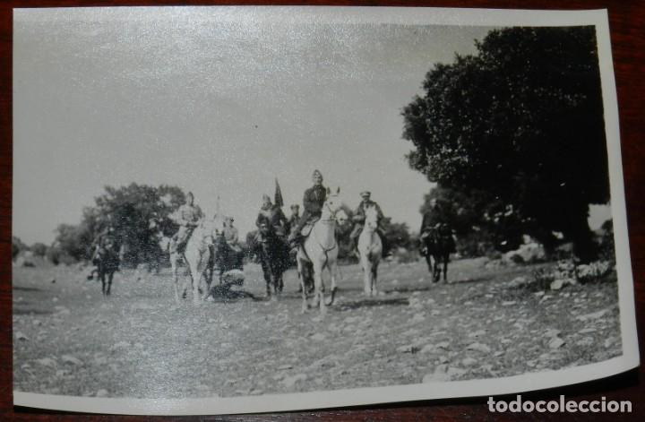 Militaria: FOTOGRAFIA DE OFICIALES DE LA ACADEMIA DE CABALLERIA EN EL ESCORIAL, A&Ntilde;O 1928,TAMA&Ntilde;O POSTAL.