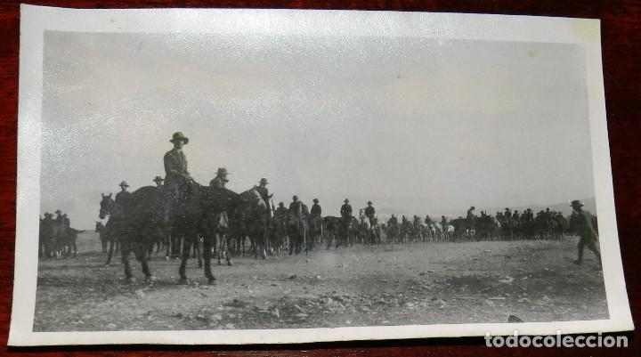 Militaria: FOTOGRAFIA DE MELILLA EN 1922, LLEGADA DE LAS TROPAS, MIDE 11 X 7 CMS.