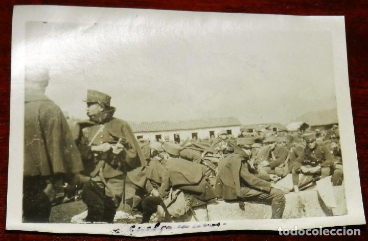 Militaria: FOTOGRAFIA MILITAR DE SOLDADOS DE ARTILLERIA LIGERA, A&Ntilde;OS 20, MIDE 9 X 6 CMS.