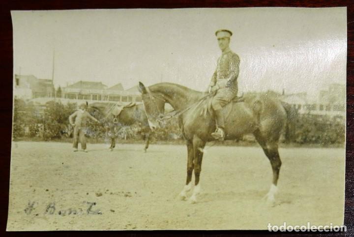 Militaria: FOTOGRAFIA DE OFICIAL DE CABALLERIA, A&Ntilde;OS 20, MIDE 8 X 5,5 CMS.