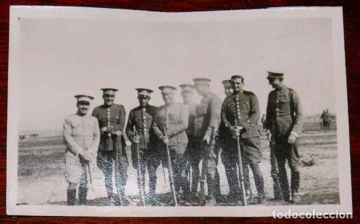 Militaria: FOTOGRAFIA DE OFICIALES DE CABALLERIA, A&Ntilde;OS 1922 APROX, MIDE 6,5 X 4,5 CMS.