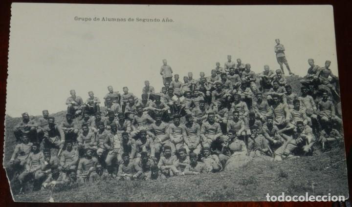 Militaria: POSTAL GRUPO DE ALUMNOS DE SEGUNDO A&Ntilde;O. FOT. DE HAUSER Y MENET. NO CIRCULADA.