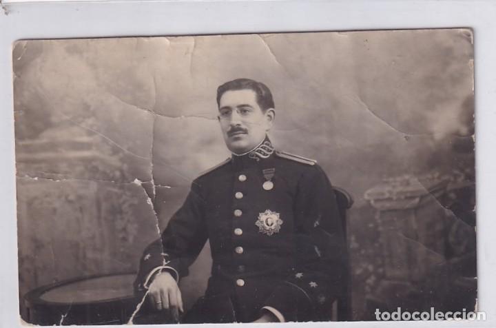 Militaria: Postal fotogr&aacute;fica militar condecorado. No figura fot&oacute;grafo reverso franc&eacute;s. 1917