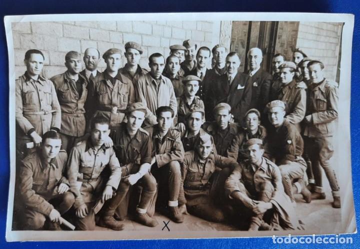 Militaria: (MI-220200)GRUPO DE FALANGISTAS CON PERSONALIDADES-FOTO CARLOS PEREZ DE ROZAS