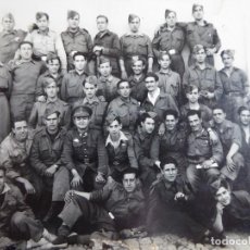Militaria: FOTOGRAFÍA CARRISTAS DEL EJÉRCITO ESPAÑOL. REGLAMENTO 1943