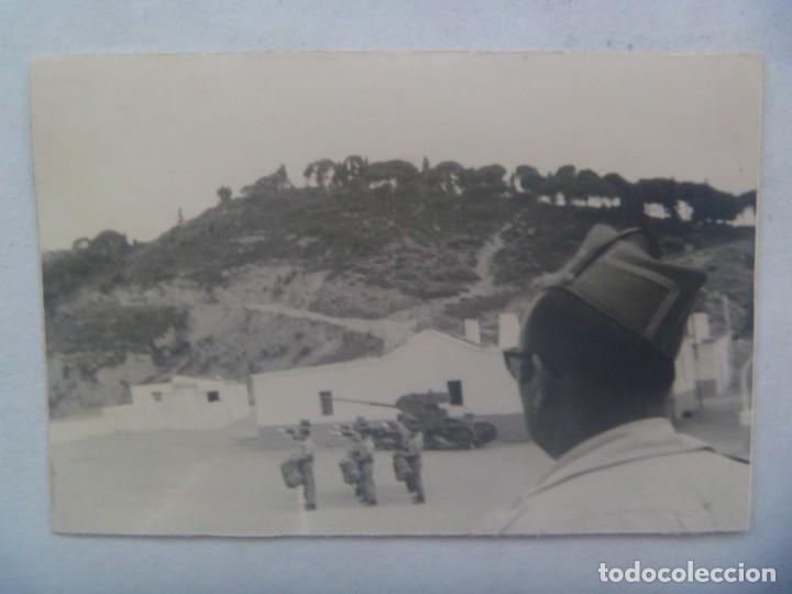 Militaria: LA LEGION : FOTO DE LEGIONARIOS Y TANQUE TIPO PANZER