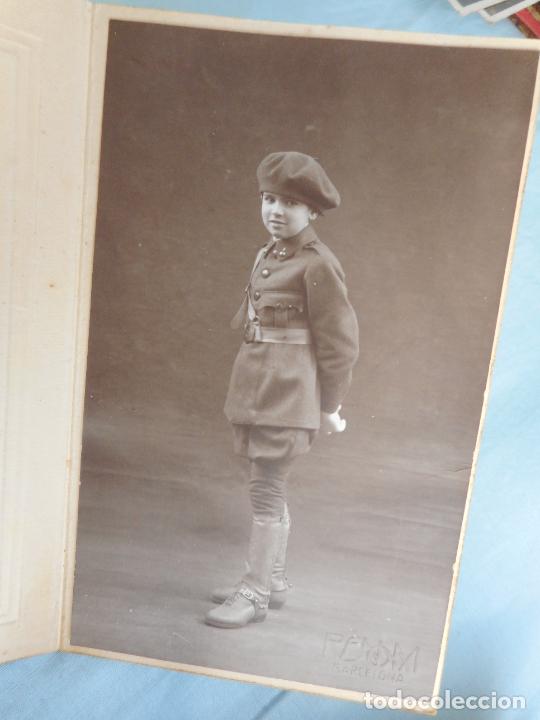 Militaria: ANTIGUA FOTOGRAFIA DE NI&Ntilde;O EN UNIFORME MILITAR. FOTO RENOM.BARCELONA