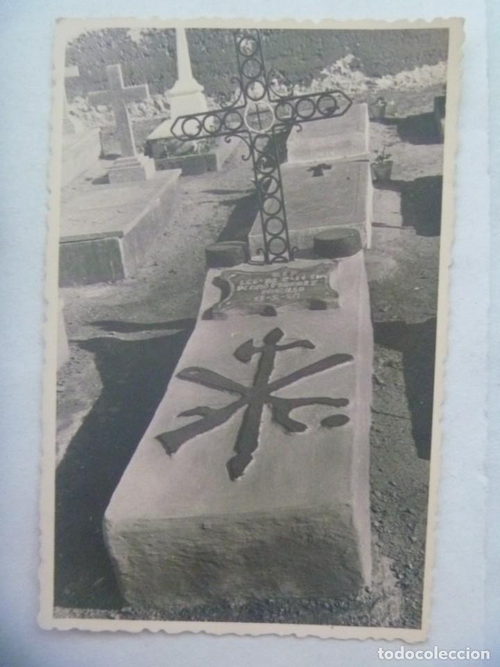 Militaria: LA LEGION : FOTO DE LA TUMBA DE UN LEGIONARIO