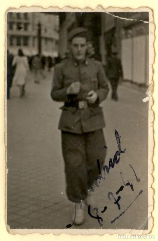 Militaria: Fotografia original - Soldado ejercito espa&ntilde;ol - Uniformidad Reglamento 26 - Epoca General Franco