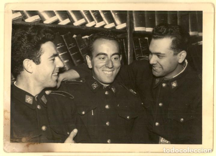 Militaria: Fotografia original - Soldados Infanteria Ejercito Espa&ntilde;ol Reglamento del 43 Epoca General Franco