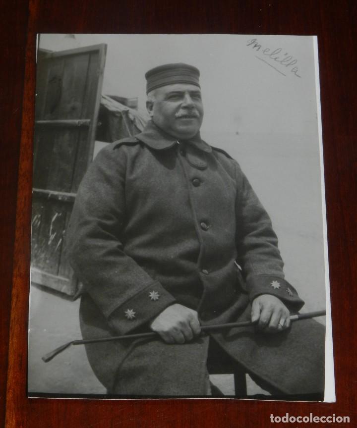 Militaria: FOTOGRAFIA DE TENIENTE CORONEL EN MELILLA, GUERRA DEL RIF, MIDE 11,5 X 8,5 CMS.