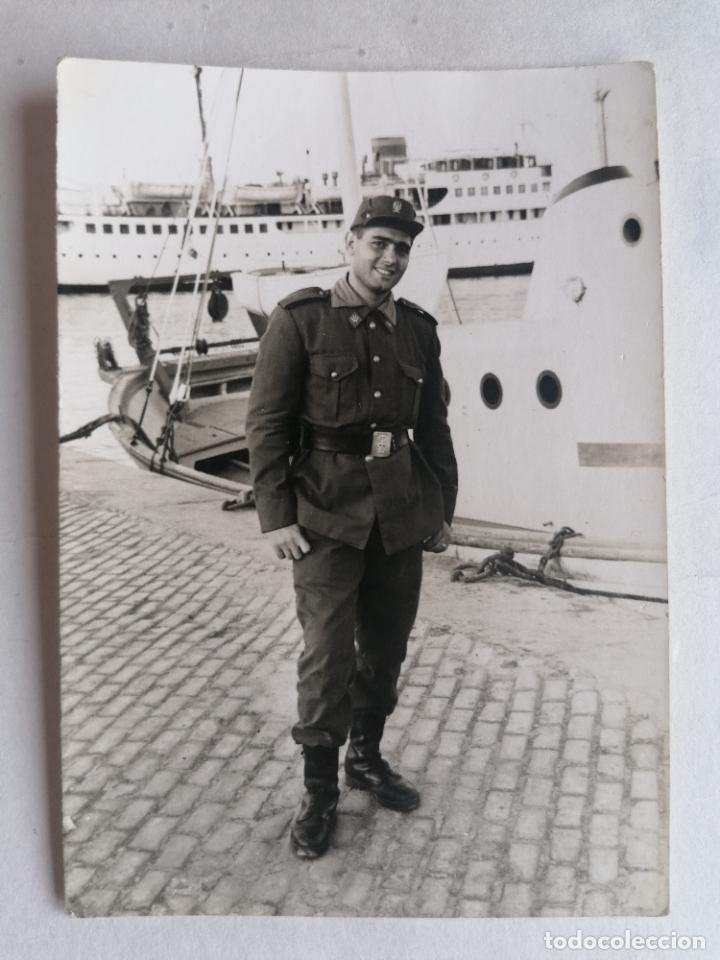 Militaria: FOTOGRAFIA MILITAR POSANDO, MEDIDAS 7,5 X 10,5 CM