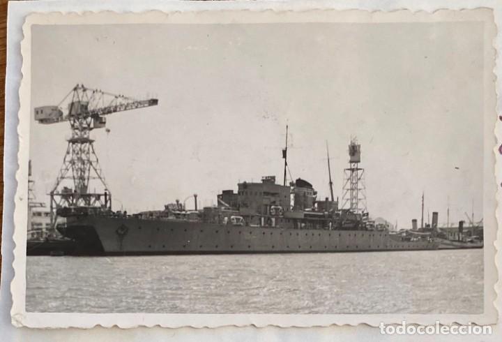 Military Antiques: FOTOGRAFIA DEL BARCO DE ARMADA ESPA&Ntilde;OLA EN EL PUERTO DE LA CHURRUCA, A&Ntilde;O 1952, MIDE 8,5 X 6 CMS.