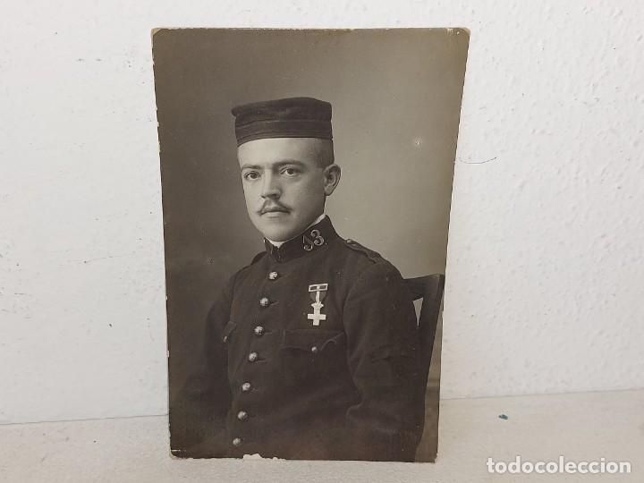 Militaria: ANTIGUA FOTOGRAFIA SOLDADO REGIMIENTO 13 ALFONSINO CON CRUZ MERITO MILITAR GUERRA RIF A&Ntilde;OS 10 / 20