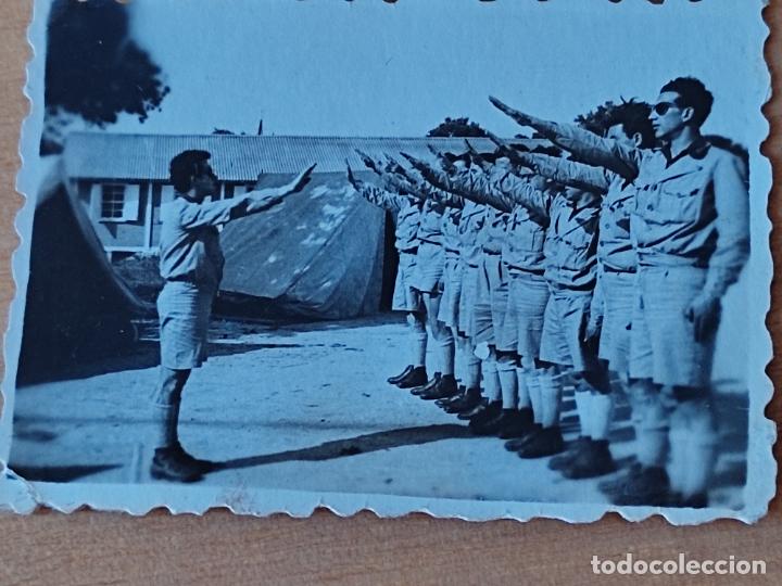Militaria: SEU FALANGE SINDICATO UNIVERSITARIO FOTO PARTICULAR CAMPAMENTO A&Ntilde;OS 50 5,5 X 4 CMS FRANCO