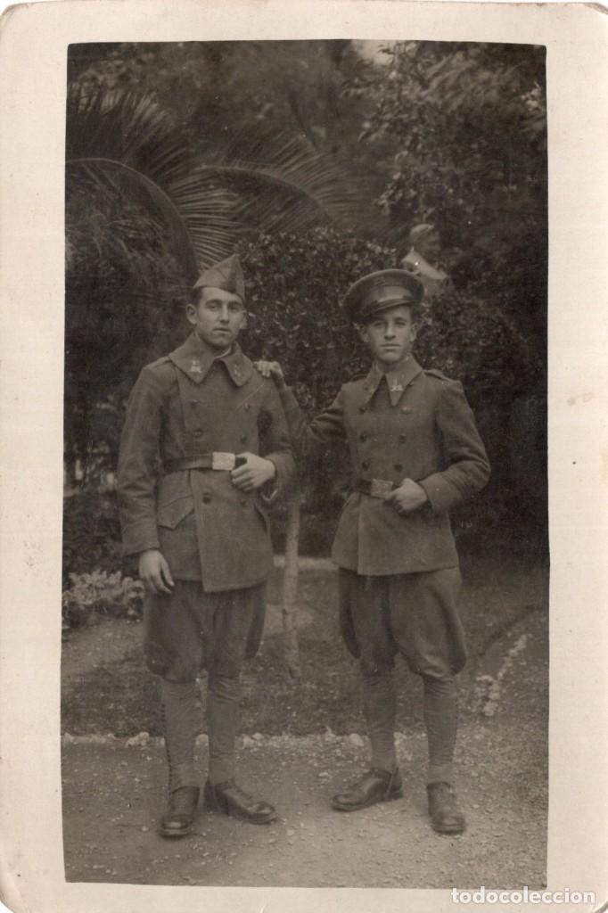 Militaria: Militar. Soldados