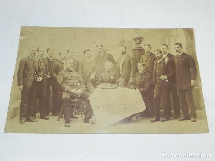 Militaria: FOTOGRAFIA ALBUMINA DE OFICIALES DEL CUERPO DE INGENIEROS, MIDE 26,5 X 16,2 CMS. TIENE ALGUNA RAJIT