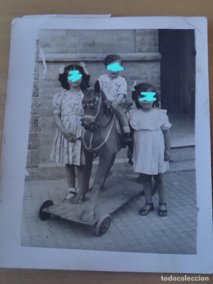 Militaria: CABALLO RUEDAS NI&Ntilde;OS FOTO PARTICULAR A&Ntilde;OS 40 9 X 7 CMS