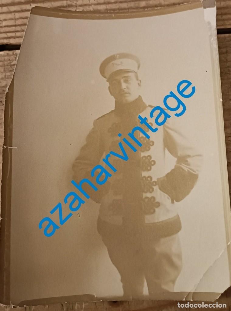 Militaria: Caballeria - Oficial de Cazadores con pelliza, 90x120mm