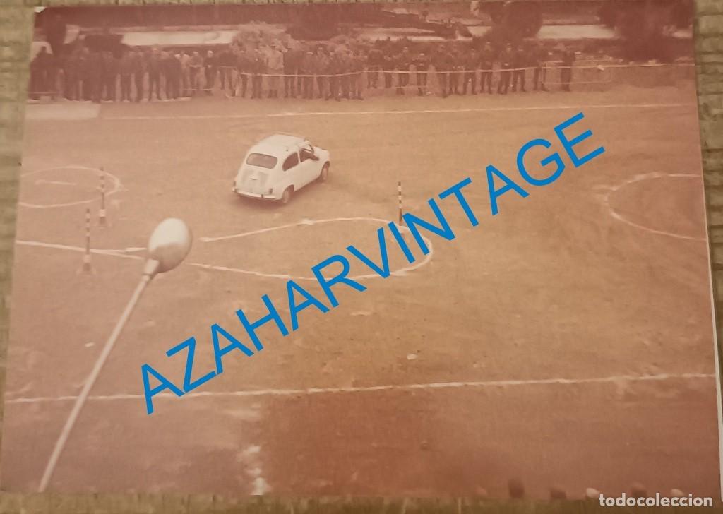 Militaria: ANTIGUA FOTOGRAFIA, EXAMEN DE CONDUCIR EN CUARTEL MILITAR, 125X88MM