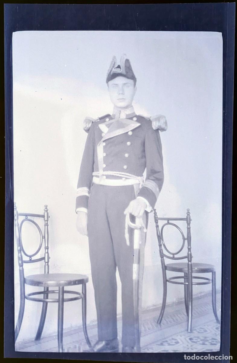Militaria: FOTOGRAFIA EN NEGATIVO DE OFICIAL DE LA ARMADA MARINA, EPOCA DE ALFONSO XIII, SE HA POSITIVADO PARA