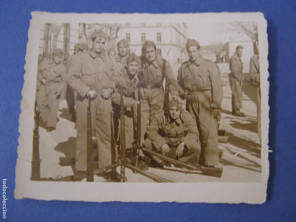 Military Antiques: FOTO DE MILITARES. 1958. EL PARDO. 8X6 CM.