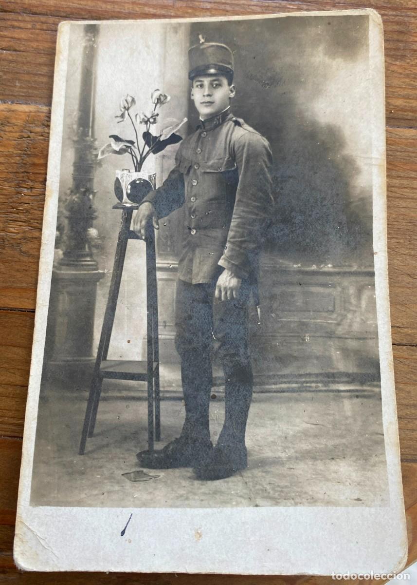 Militaria: FOTOGRAFIA DE SOLDADO DE ARTILLERIA DEL REGIMIENTO NUM. 17, TAMA&Ntilde;O POSTAL.