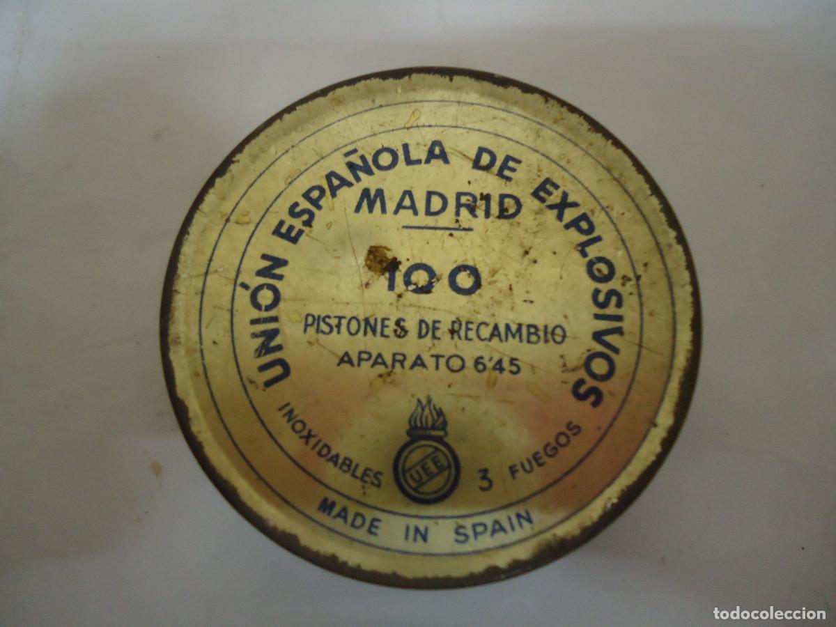 Militaria: CAJA DE PISTONES DE RECAMBIO DE UNION ESPA&Ntilde;OLA DE EXPLOSIVOS. VACIA. -- 20
