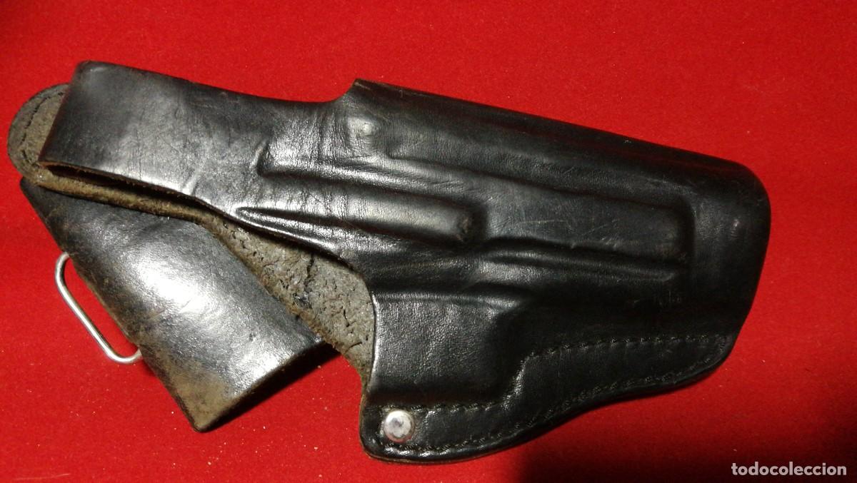 Militaria: Funda sobaquera guarnipiel excelente estado ver fotograf&iacute;as.