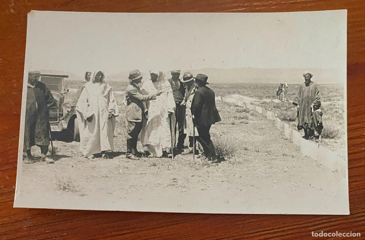 Militaria: FOTOGRAFIA DE AUTORIDADES JALIFE&Ntilde;AS Y ESPA&Ntilde;OLAS, A&Ntilde;OS 30, TAMA&Ntilde;O POSTAL.