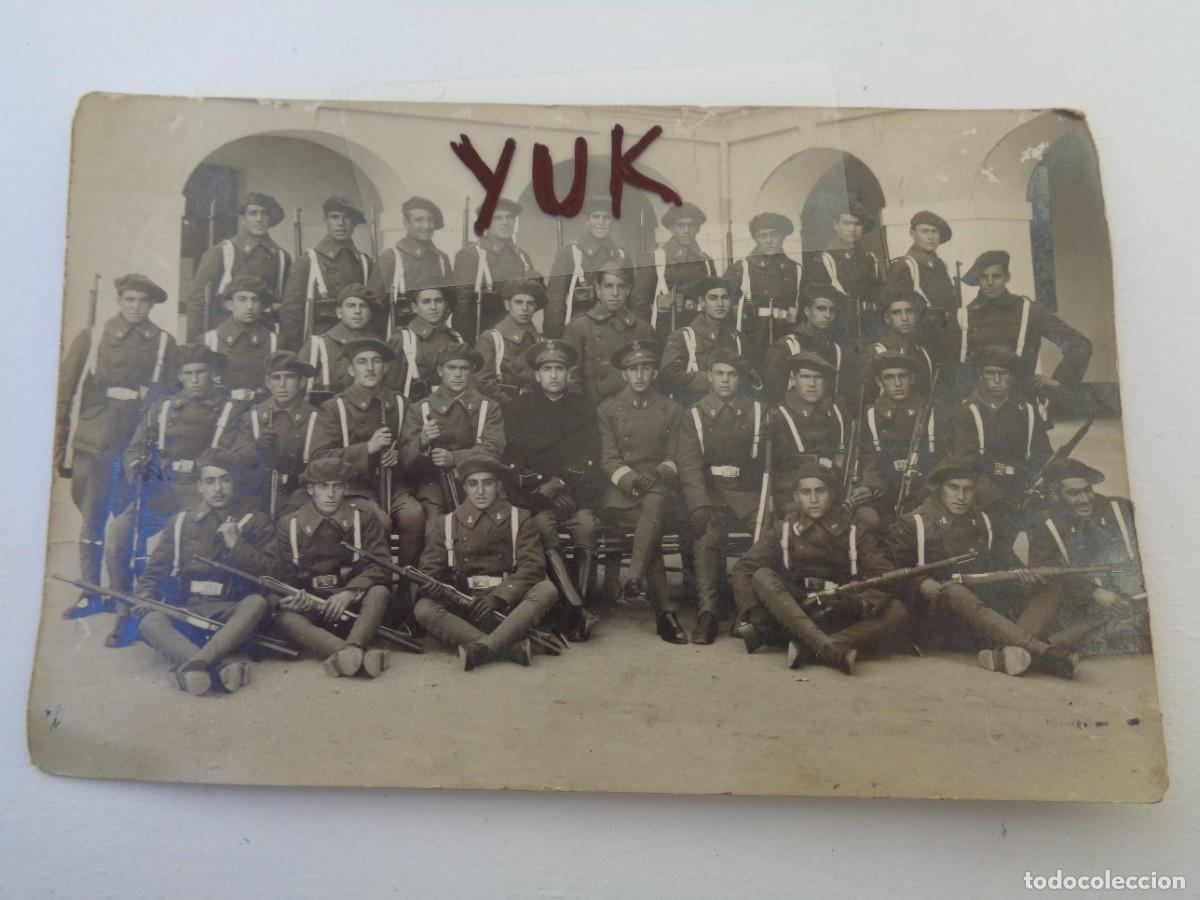 Militaria: FOTO FOTOGRAFIA DE GRUPO DE SOLDADOS EL DIA DE ALTA EN SU INSTRUCCION - MARZO 1931