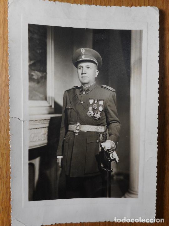 Militaria: ANTIGUA FOTOGRAFIA DE MILITAR CONDECORADO FOTO GRECIA MALAGA