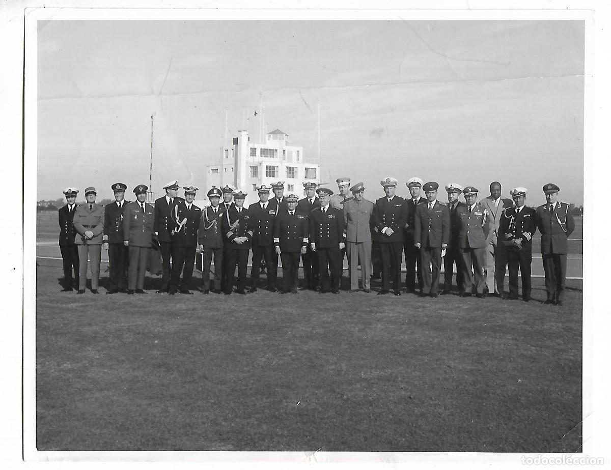 Militaria: M25- FOTOGRAFIA ANTIGUA - MANDOS DE LA MARINA DE VARIAS NACIONALIDADES -ROYAL NAVAL 29- 9- 1.970