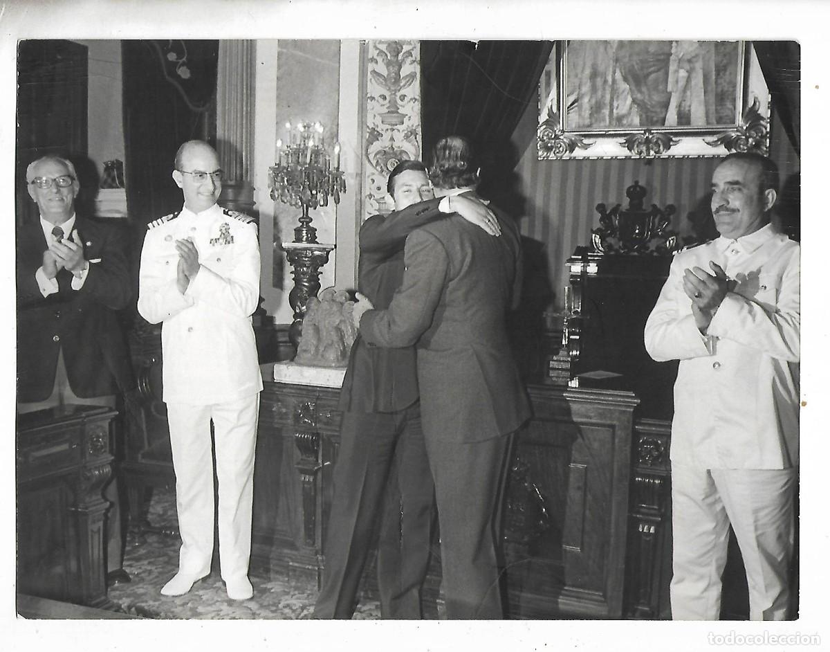Militaria: M25- FOTOGRAFIA ANTIGUA - HOMENAJE DE LA MARINA A UNA PERSONA QUE NO SABEMOS QUIEN ES