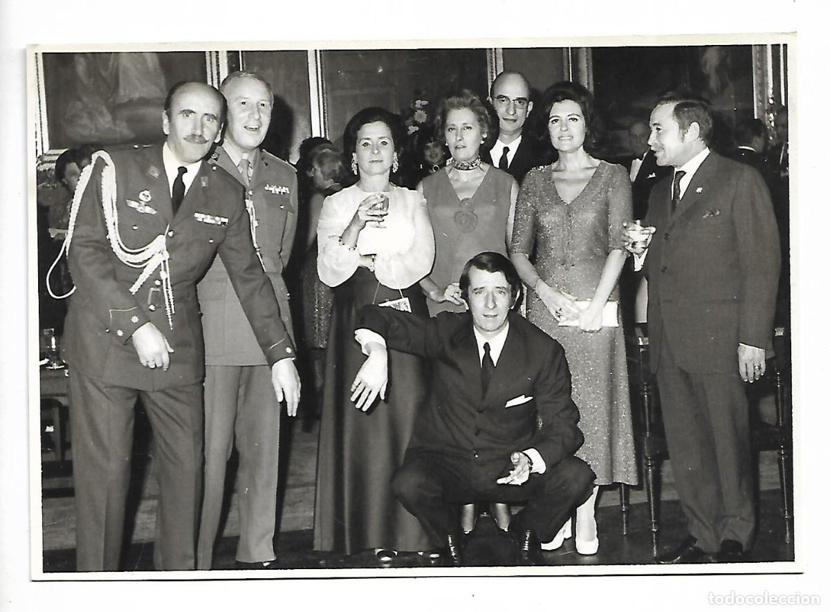 Militaria: M25- FOTO ANTIGUA- REUNION DE MILITARES Y ESPOSAS EN UN EVENTO - FOTO-ERICA -