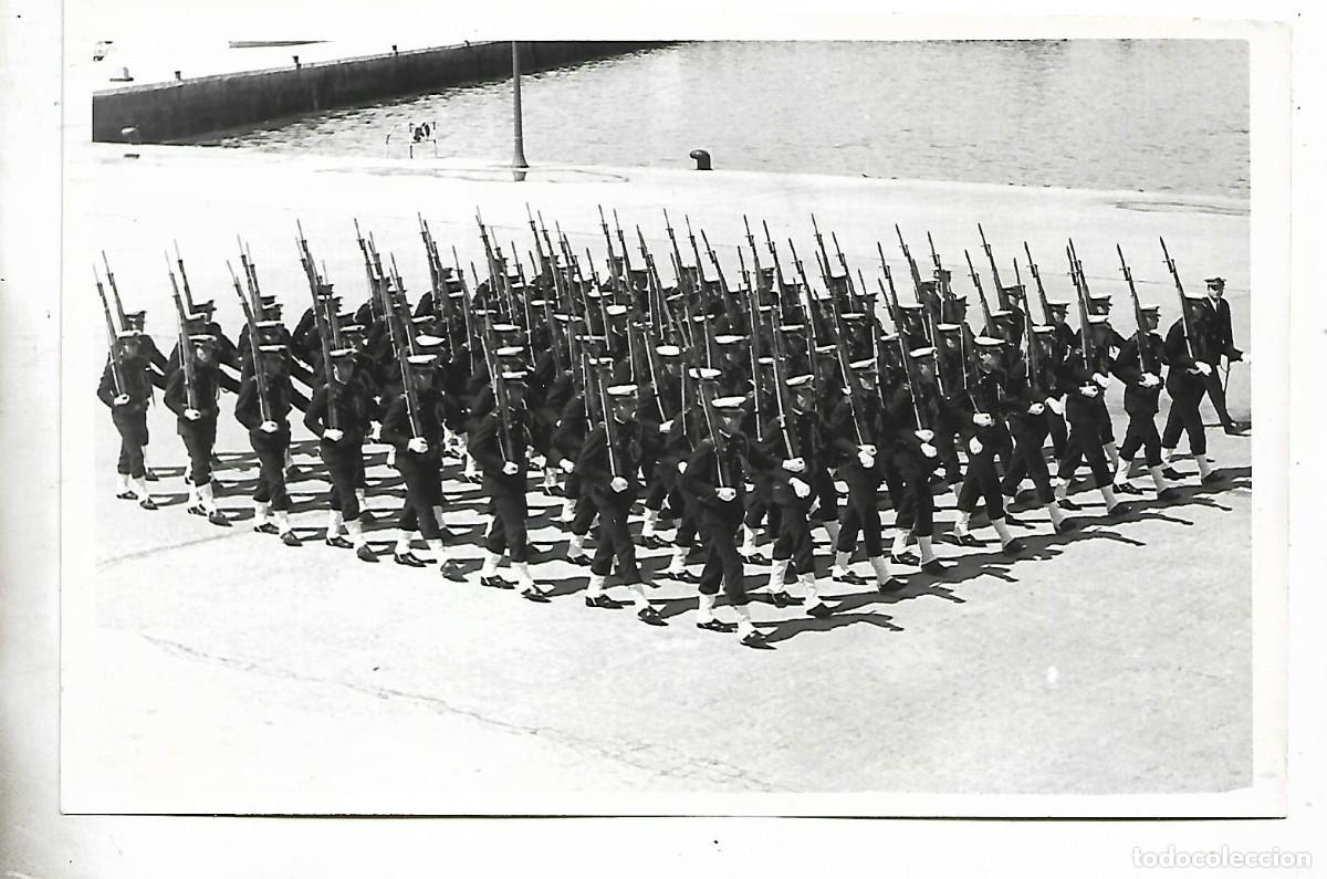 Militaria: M25- FOTO ANTIGUA- DESFILE DE LA MARINA