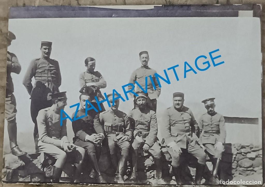 Militaria: ANTIGUA FOTOGRAFIA, GUERRA DE AFRICA, SOLDADOS Y OFICIALES, 64X45MM