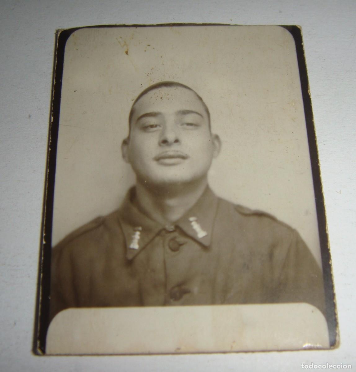 Militaria: Fotograf&iacute;a militar antigua. &Eacute;poca de franco. Con uniforme de ingenieros.