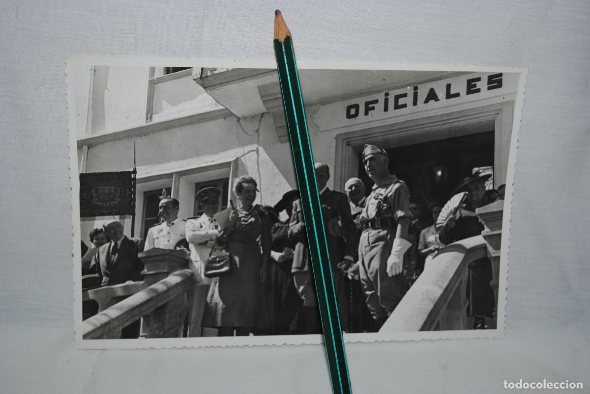Militaria: EL GENERAL VARELA CON SU SE&Ntilde;ORA , Y OTROS MILITARES 1950
