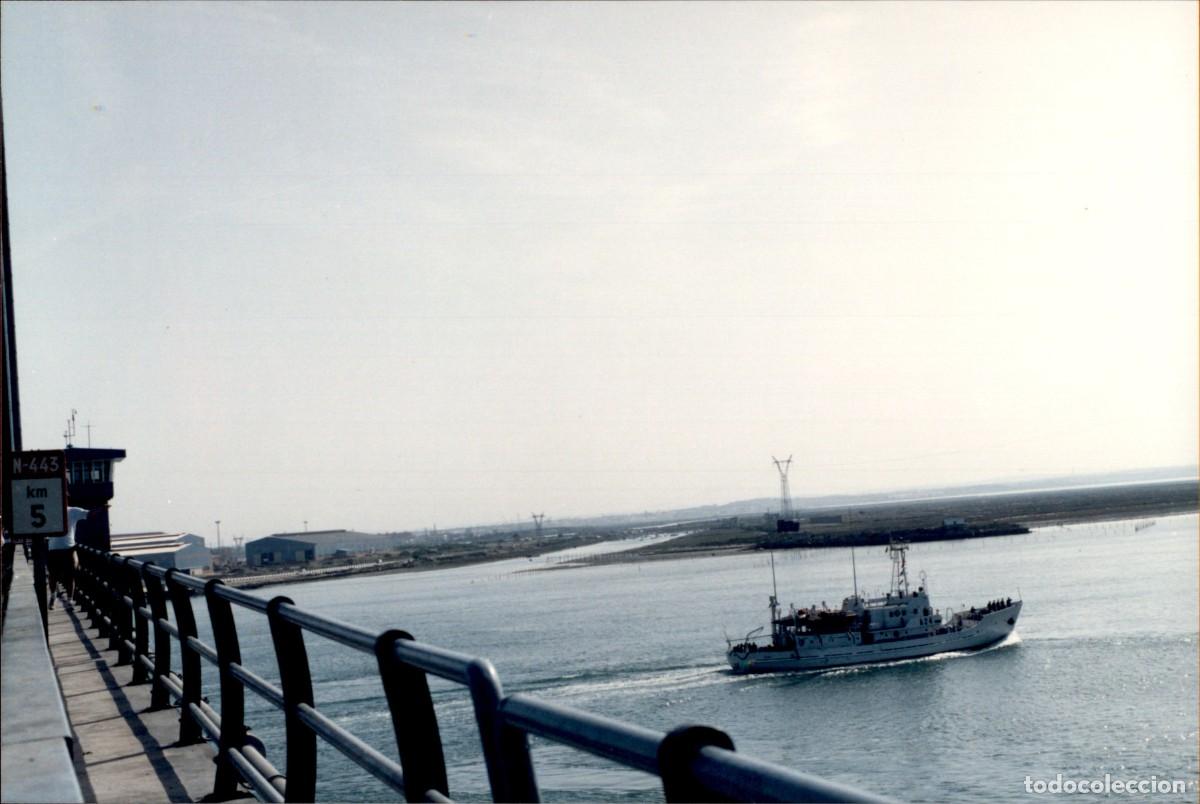 Militaria: Original - A&ntilde;o 1988 - 89 Armada Espa&ntilde;ola Puerto de Cadiz