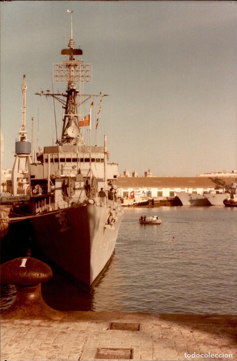 Militaria: Original - A&ntilde;o 1986 Armada Espa&ntilde;ola F-104 Fragata Mendez Nu&ntilde;ez - Puerto de Cadiz