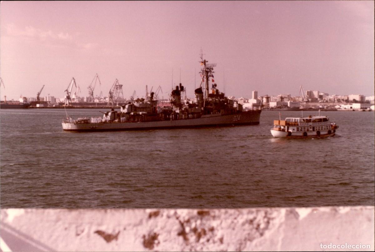 Militaria: Original - A&ntilde;o 1986 - Armada Espa&ntilde;ola - Destuctor Alcala Galiano D-24 Puerto de Cadiz