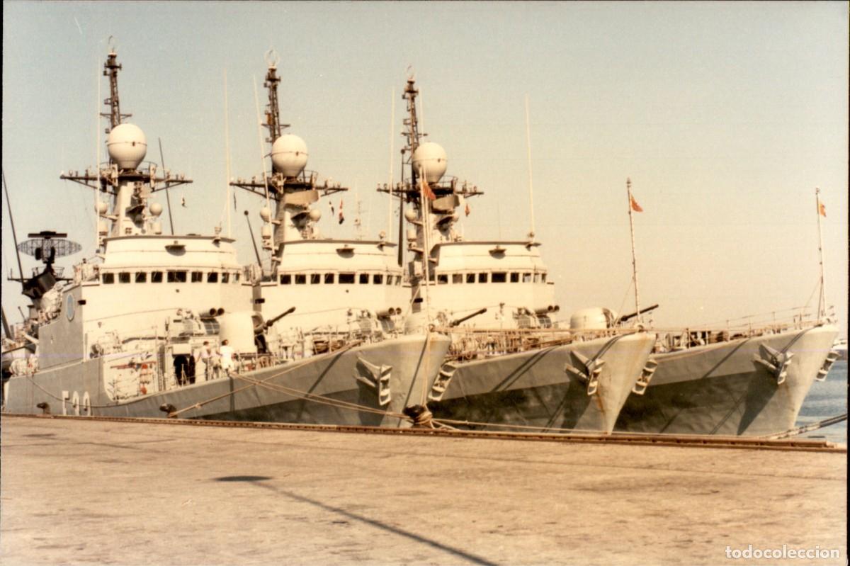 Militaria: Original - A&ntilde;o 1986 - Armada Espa&ntilde;ola - Fragatas espa&ntilde;olas - Puerto de Cadiz