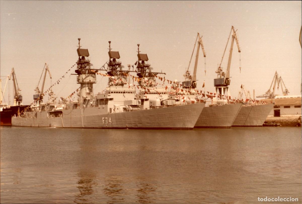 Militaria: Original - A&ntilde;o 1986 - Armada Espa&ntilde;ola - Fragata Asturias F-74 - Puerto de Cadiz